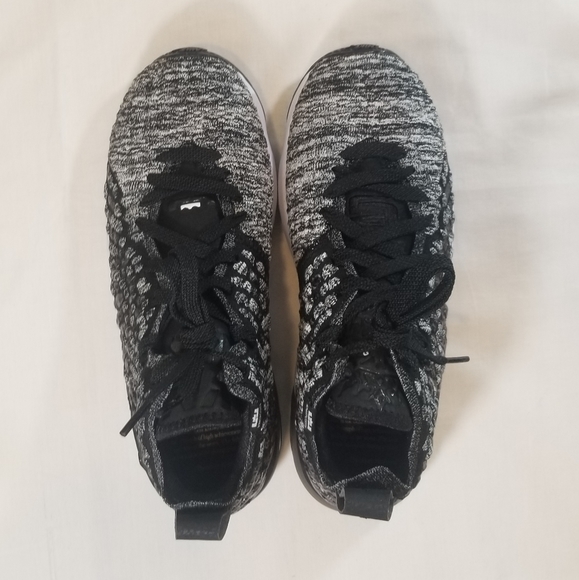 Nike Lebron XVII 17 BQ5594-002 - Picture 8 of 9